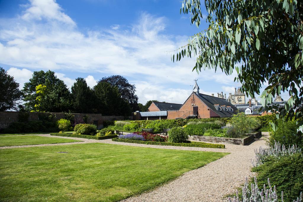 Walton Hall Hotel & Spa By Sunday Wellesbourne Extérieur photo